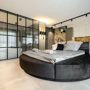 https://flaming-80-753.gdanskhotel.org