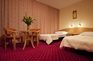 Hotel Aramis Varsovia 0*,  Polonia